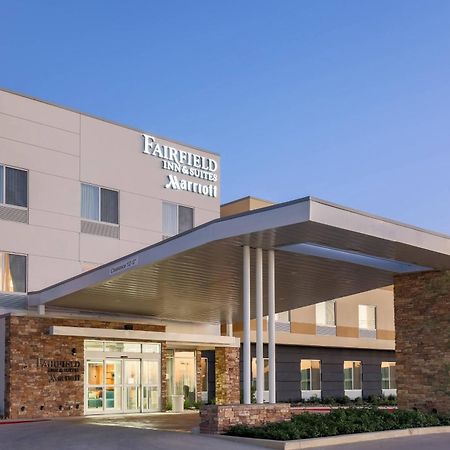 Fairfield Inn & Suites By Marriott Pleasanton Buitenkant foto