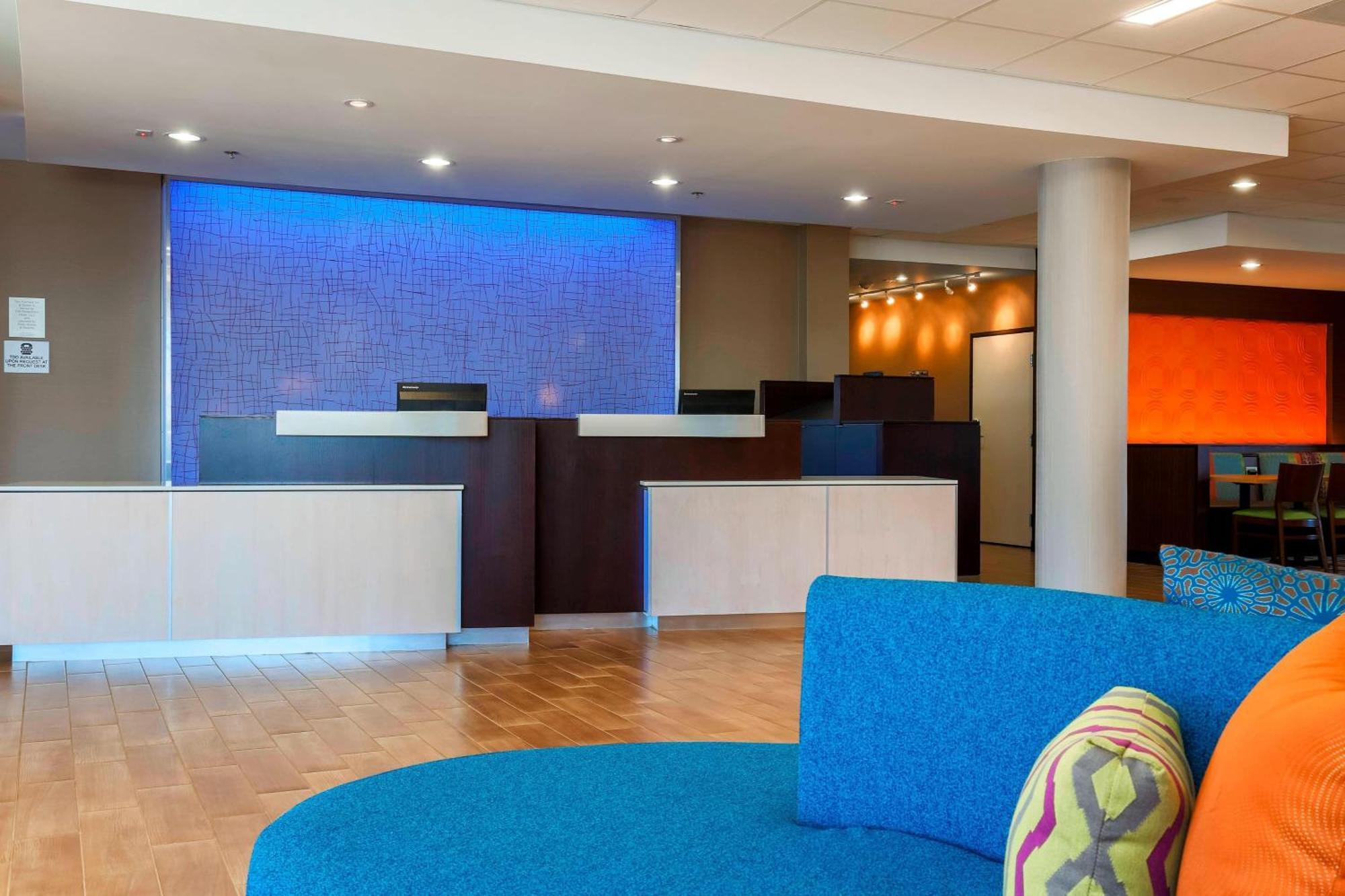 Fairfield Inn & Suites By Marriott Pleasanton Buitenkant foto