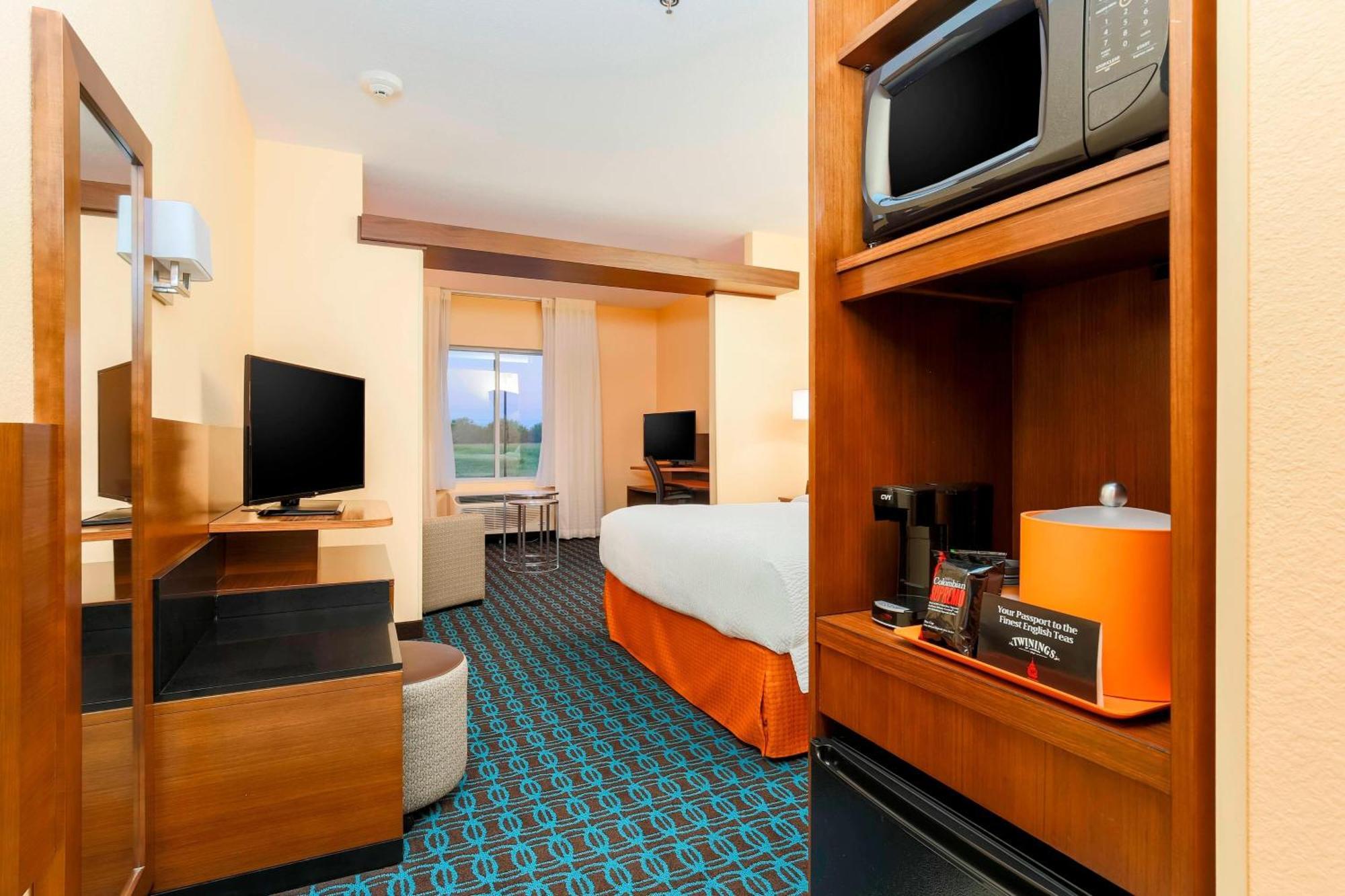 Fairfield Inn & Suites By Marriott Pleasanton Buitenkant foto
