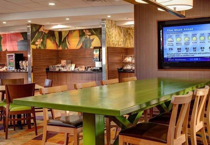 Fairfield Inn & Suites By Marriott Pleasanton Buitenkant foto